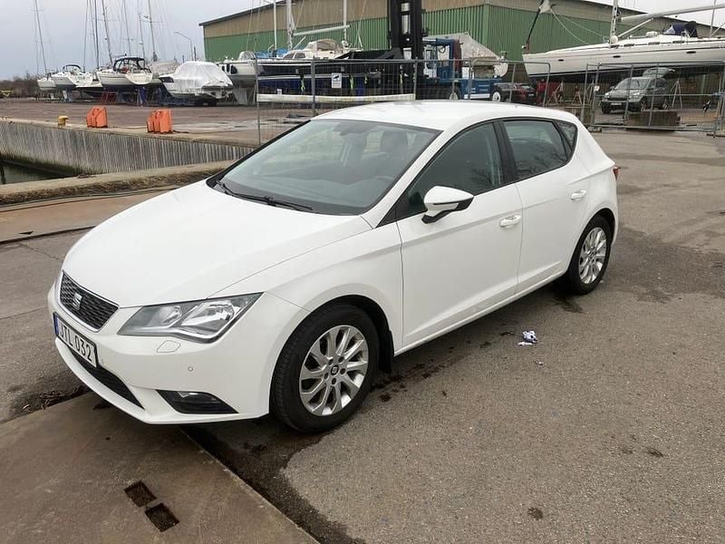 Begagnad 2016 Seat Leon Halvkombi | 68 000 kr (Bra pris) - Bild 1/4