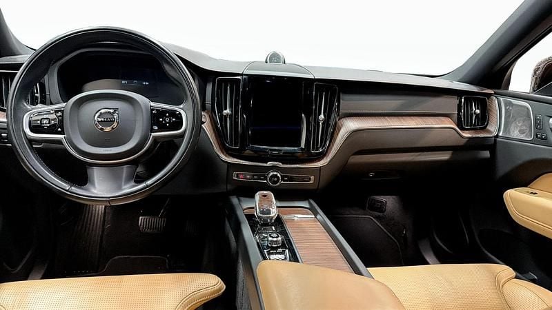 Begagnad Volvo XC60 Inscription 392 HK (288 kW) 2020 Brun SUV