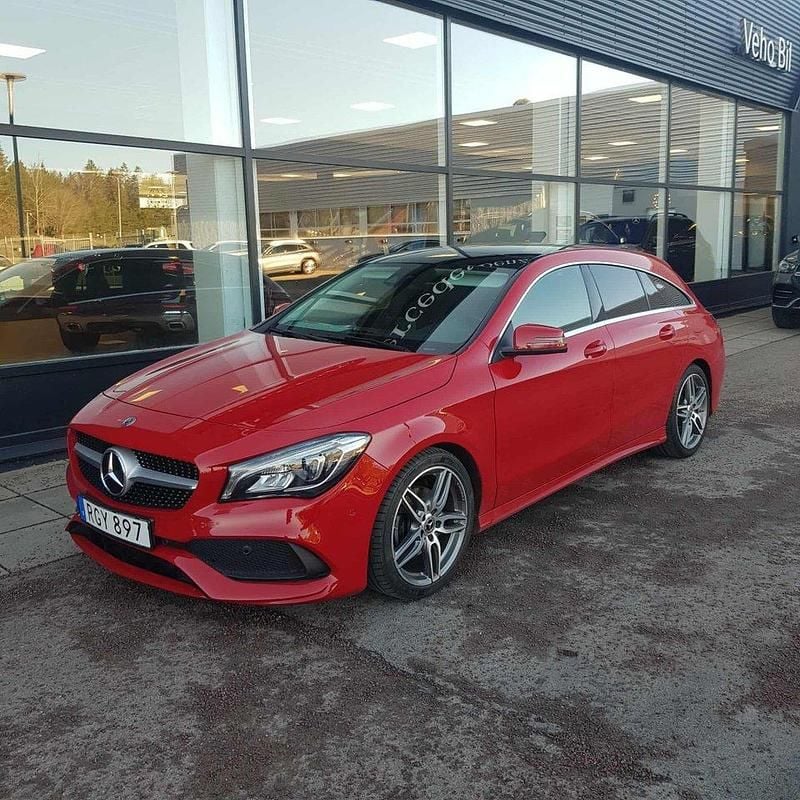 Röd Begagnad 2018 Mercedes CLA200 Shooting Brake AMG Kombi | 220 000 kr (Marknadspris) - Bild 1/2