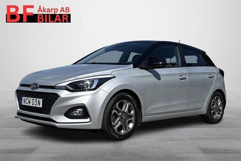 Grå Begagnad 2020 Hyundai i20 Trend Halvkombi | 139 500 kr (Lite dyr) - Bild 1/4