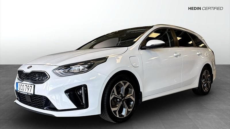 Vit (white) Begagnad 2021 Kia Ceed Sportswagon Advance Kombi | 169 900 kr (Superpris) - Bild 1/4