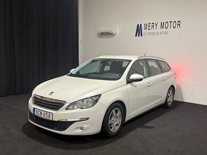 Begagnad Peugeot 308 SW 110 HK (80 kW) 2016 Vit Kombi
