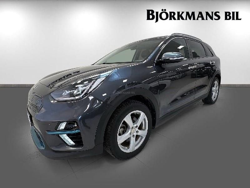 Grå Begagnad 2019 Kia e-Niro Advance SUV | 199 900 kr (Marknadspris) - Bild 1/4