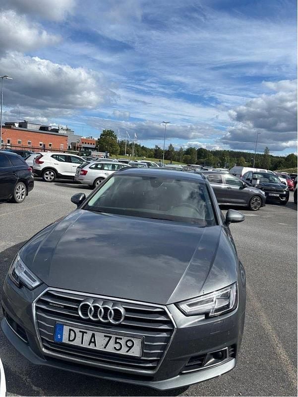 Grå Begagnad 2018 Audi A4 Kombi | 240 000 kr (Marknadspris) - Bild 1/4