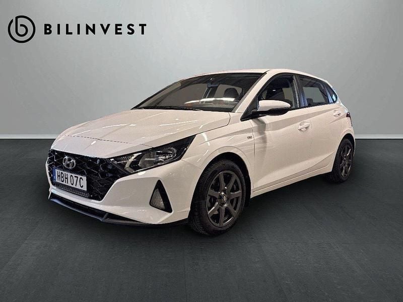 Vit Begagnad 2020 Hyundai i20 Halvkombi | 189 900 kr (Marknadspris) - Bild 1/4