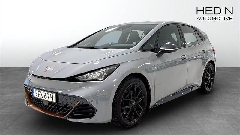Begagnad Cupra Born 150 kW (204 HK) 2022 Grå Halvkombi