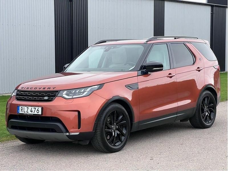 Orange Begagnad 2017 Land Rover Discovery 5 HSE SUV | 239 000 kr (Lite dyr) - Bild 1/4