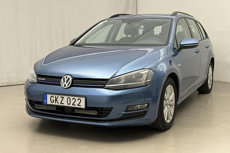 Blå Begagnad 2014 VW Golf VII | 88 000 kr (Superpris) - Bild 1/4