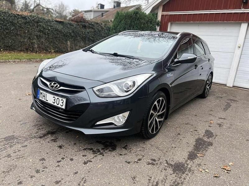 Begagnad 2012 Hyundai i40 Select Kombi | 59 000 kr (Marknadspris) - Bild 1/4