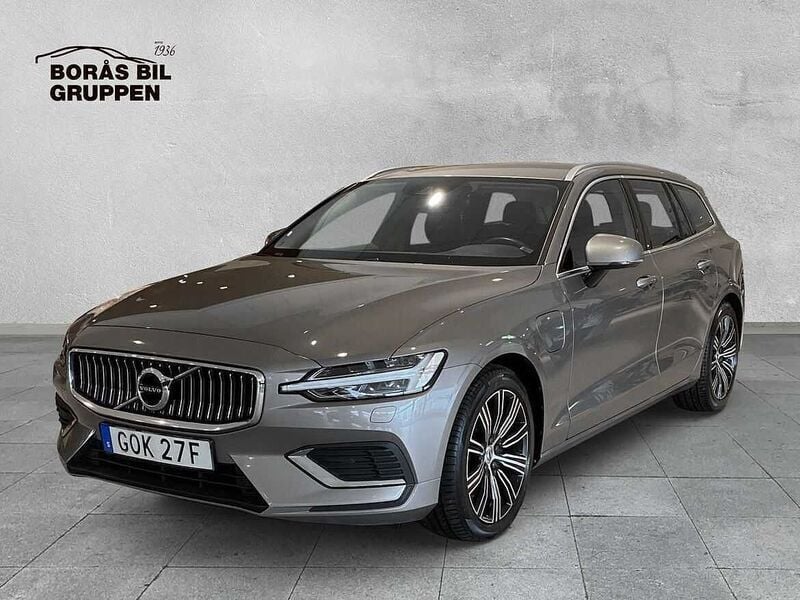 Grå Begagnad 2022 Volvo V60 Inscription Kombi | 269 000 kr (Superpris) - Bild 1/4