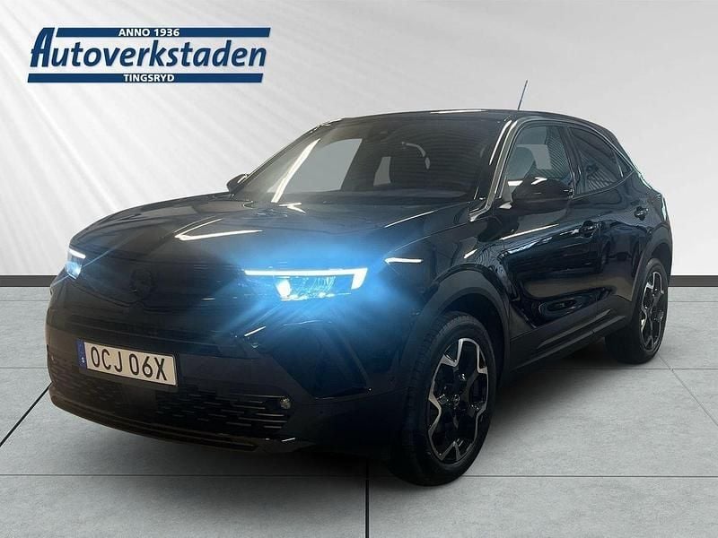 Svart Begagnad 2024 Opel Mokka Ultimate SUV | 224 900 kr (Marknadspris) - Bild 1/4