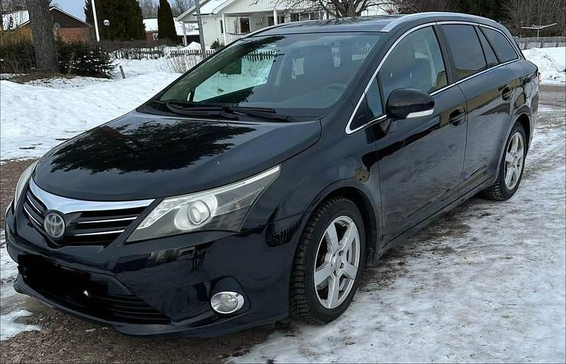 Begagnad Toyota Avensis 150 HK (110 kW) 2014 Kombi