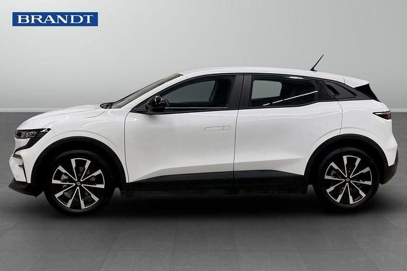 Begagnad Renault Mégane IV Evolution 97 kW (132 HK) 2023 Vit