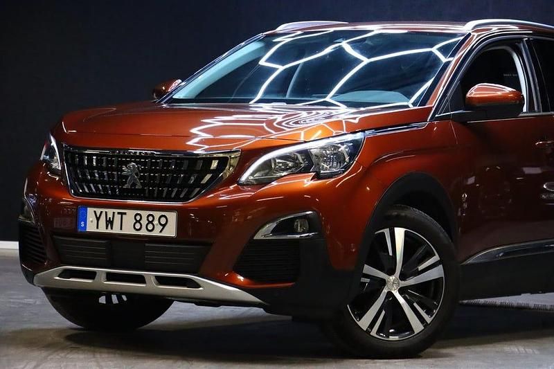 Begagnad Peugeot 3008 Allure 131 HK (96 kW) 2017 Mörkbrun (brun) SUV