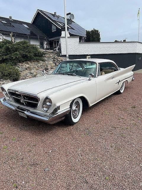 Vit Begagnad 1961 Chrysler 300 | 575 000 kr - Bild 1/4