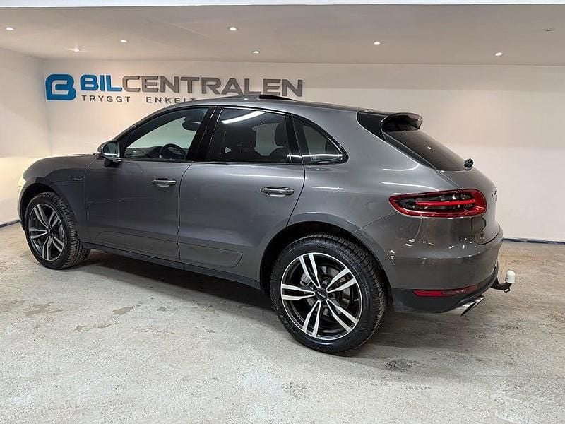 Begagnad Porsche Macan S 258 HK (189 kW) 2015 Mörkgrå SUV