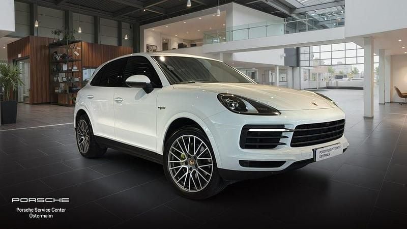 Begagnad Porsche Cayenne Platinum Edition 340 HK (250 kW) 2022 Vit SUV