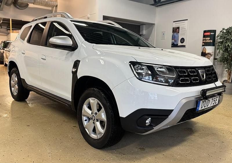 Vit Begagnad 2019 Dacia Duster SUV | 137 900 kr (Lite dyr) - Bild 1/4