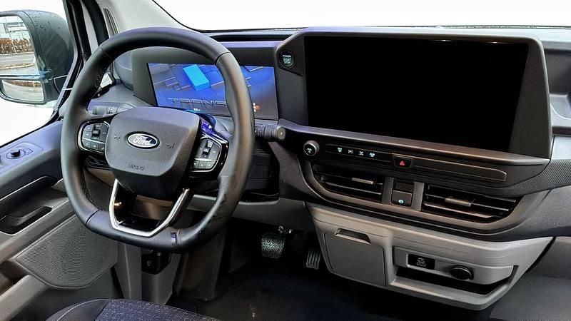 Ny Ford Transit Custom Trend 136 HK (100 kW) 2025 Frozen white