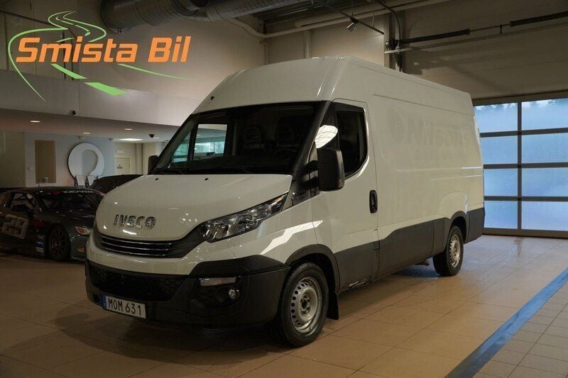 Vit Begagnad 2018 Iveco Daily Van | 199 900 kr - Bild 1/4