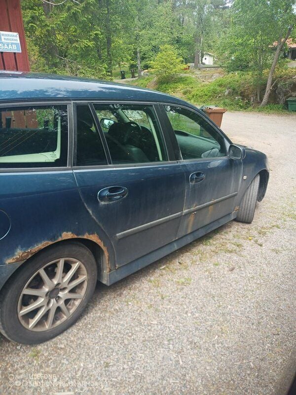 Blå Begagnad 2006 Saab 9-3 Linear Kombi | 7 000 kr (Bra pris) - Bild 1/4