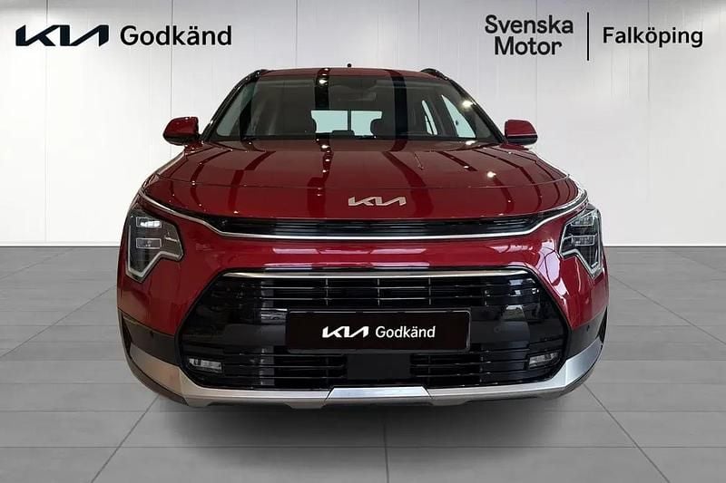 Begagnad Kia Niro 185 HK (136 kW) 2023 Röd SUV