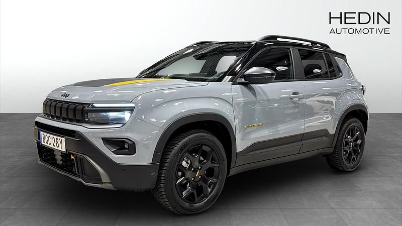 Grå Ny 2025 Jeep Avenger North SUV | 493 800 kr - Bild 1/4