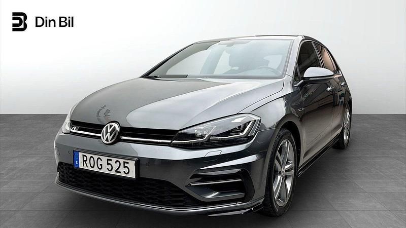 Mörkgrå Begagnad 2018 VW Golf VII R-line Plus Halvkombi | 239 900 kr (Lite dyr) - Bild 1/4