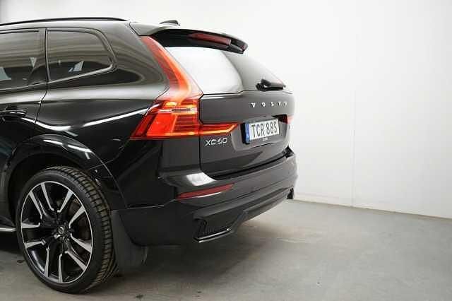 Begagnad Volvo XC60 Ultimate 310 HK (228 kW) 2022 Svart SUV
