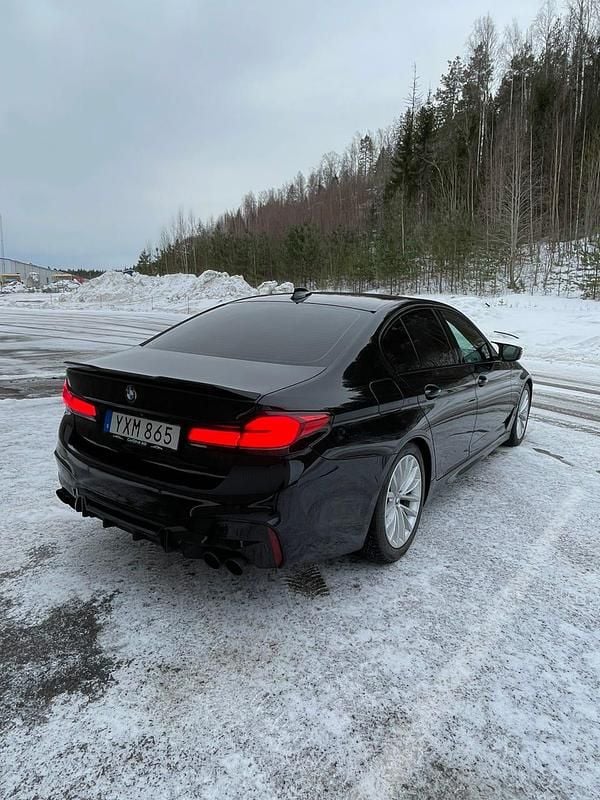 Begagnad BMW 540 340 HK (250 kW) 2018 Blacksapphire metallic Sedan