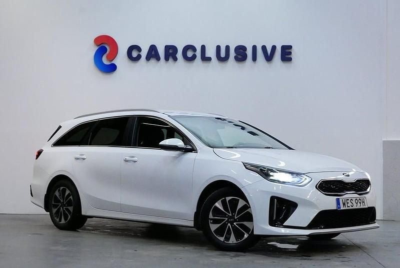Vit Begagnad 2021 Kia Ceed Advance Halvkombi | 169 900 kr (Bra pris) - Bild 1/4