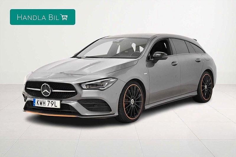 Mörkgrå Begagnad 2020 Mercedes CLA250 AMG Sedan | 299 900 kr (Marknadspris) - Bild 1/4