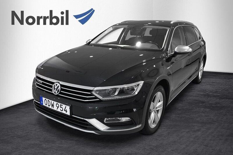 Svart Begagnad 2016 VW Passat Alltrack Kombi | 229 000 kr (Marknadspris) - Bild 1/4