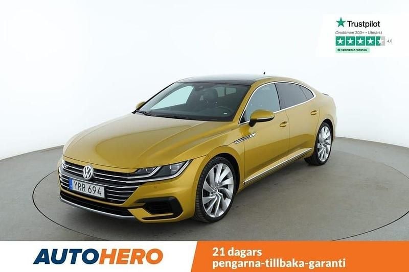 Gul Begagnad 2018 VW Arteon R-line Sedan | 230 000 kr (Marknadspris) - Bild 1/4
