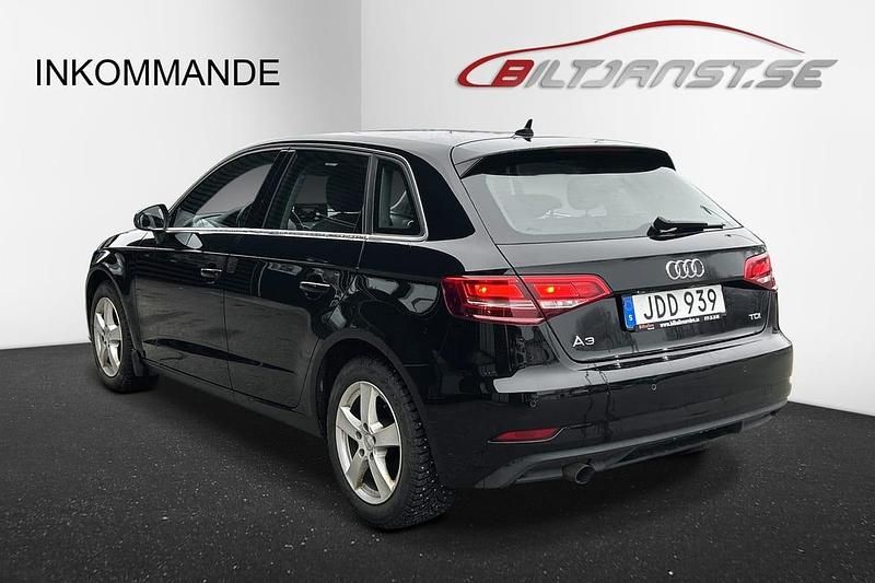 Begagnad Audi A3 Sportback 2017 Svart Halvkombi