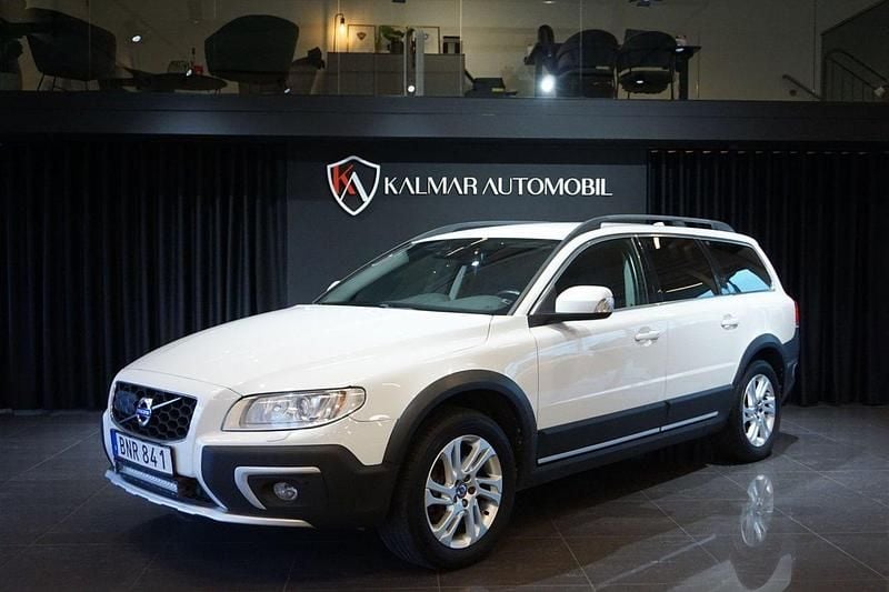 Vit Begagnad 2016 Volvo XC70 Momentum Kombi | 184 900 kr (Marknadspris) - Bild 1/4