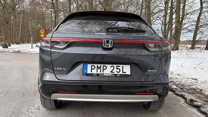 Begagnad Honda HR-V 131 HK (96 kW) 2022 Grå SUV