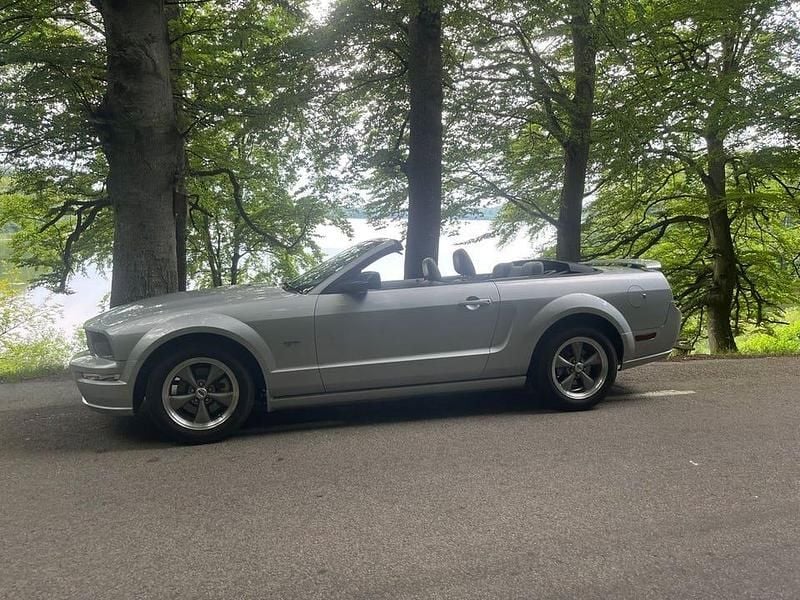 Silver Begagnad 2006 Ford Mustang GT Convertible Cab | 189 000 kr (Superpris) - Bild 1/4