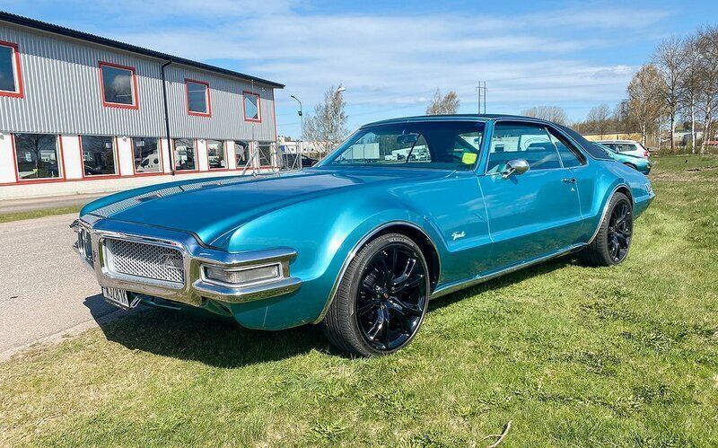 Ljusblå Begagnad 1968 Oldsmobile Toronado Sportkupé | 265 000 kr - Bild 1/4