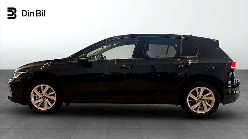 Begagnad VW Golf VIII Life 150 HK (110 kW) 2025 Svart Kombi
