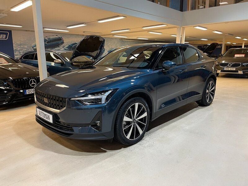 Mörkblå Begagnad 2021 Polestar 2 Pilot Sedan | 336 900 kr (Bra pris) - Bild 1/4