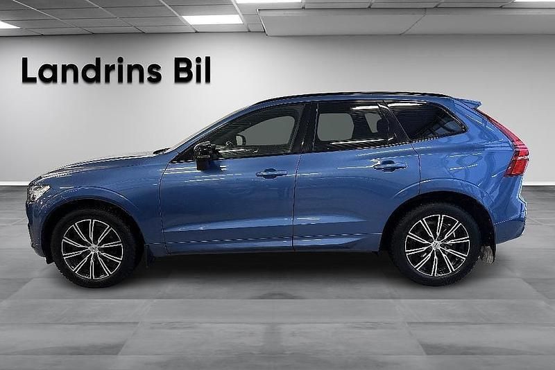 Begagnad Volvo XC60 R-Design 235 HK (172 kW) 2020 Blå SUV