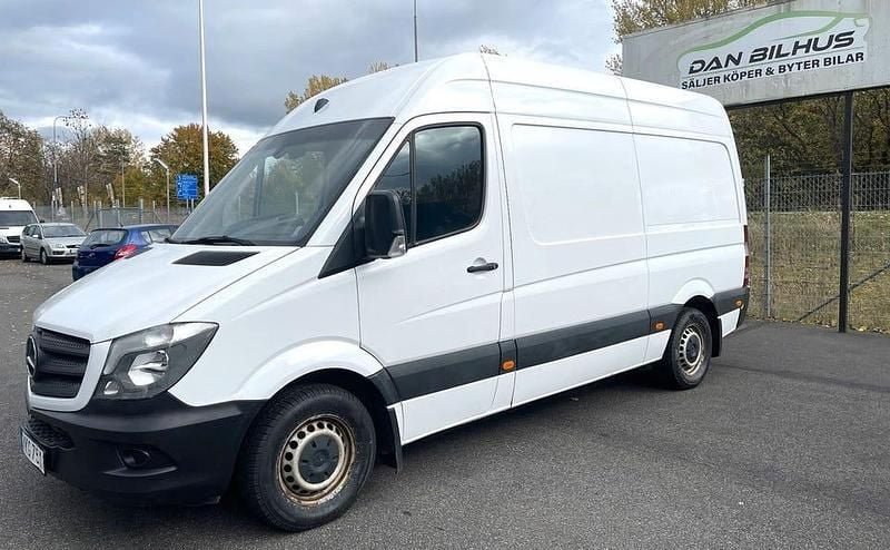 Vit Begagnad 2017 Mercedes Sprinter Van | 179 900 kr (Bra pris) - Bild 1/4
