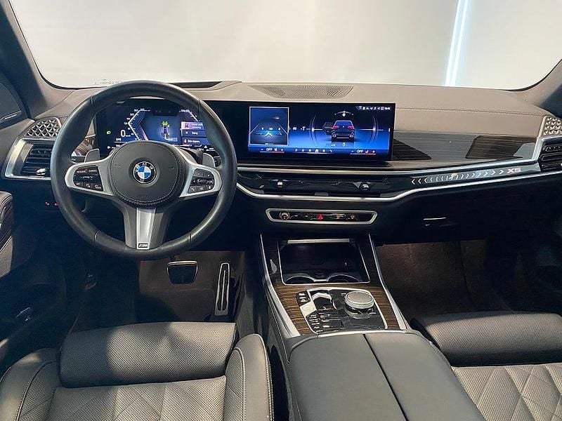 Begagnad BMW X5 M Sport 286 HK (210 kW) 2025 Svart SUV