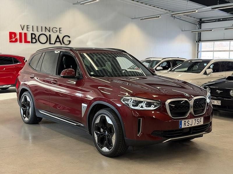 Begagnad BMW iX3 210 kW (286 HK) 2021 Röd SUV