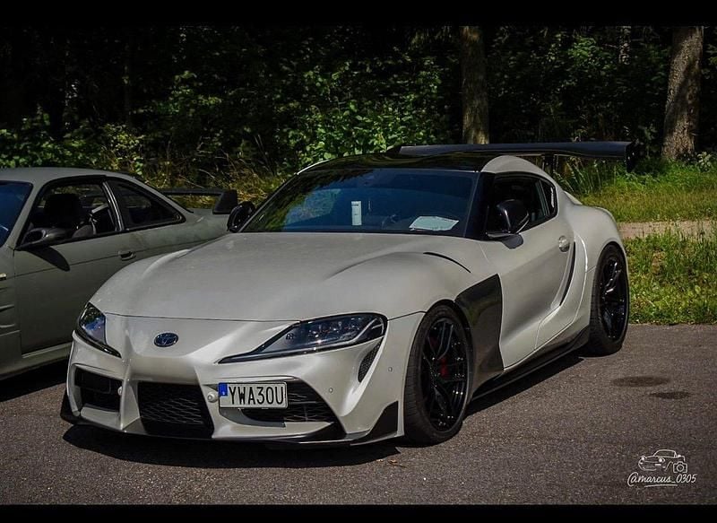 Vit Begagnad 2020 Toyota Supra Premium Sportkupé | 669 800 kr - Bild 1/3