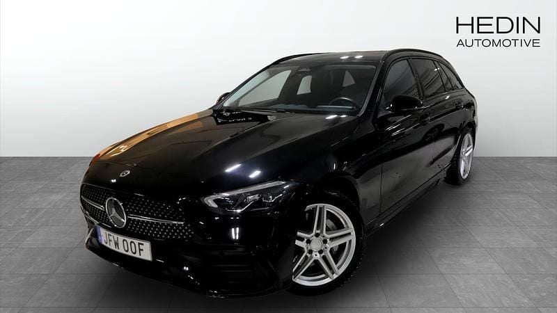 Svart Begagnad 2023 Mercedes C300e AMG line Kombi | 409 900 kr (Bra pris) - Bild 1/4