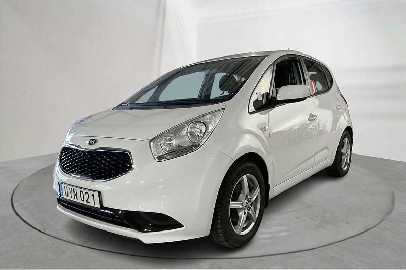Vit Begagnad 2017 Kia Venga Halvkombi | 69 000 kr (Superpris) - Bild 1/4