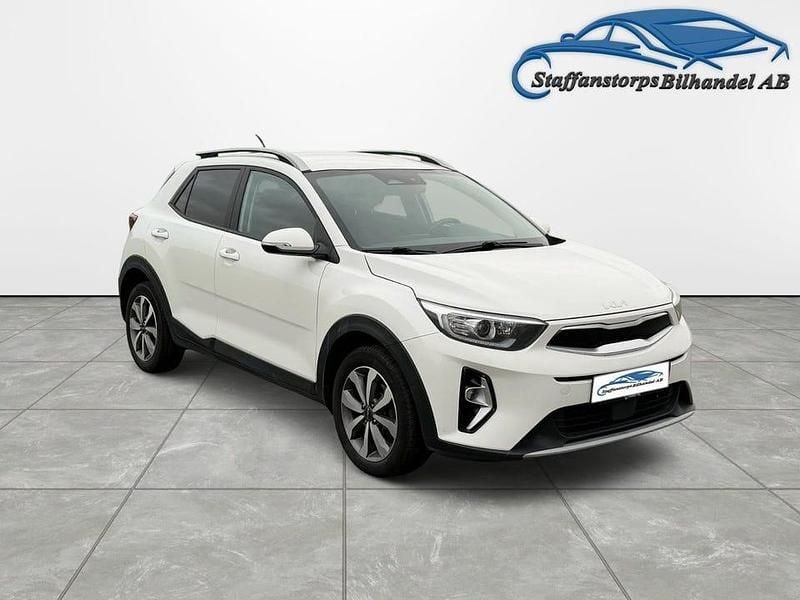 Begagnad Kia Stonic Advance 120 HK (88 kW) 2021 Vit SUV