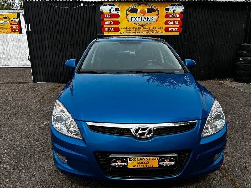 Blå Begagnad 2007 Hyundai i30 Halvkombi | 32 900 kr (Marknadspris) - Bild 1/4